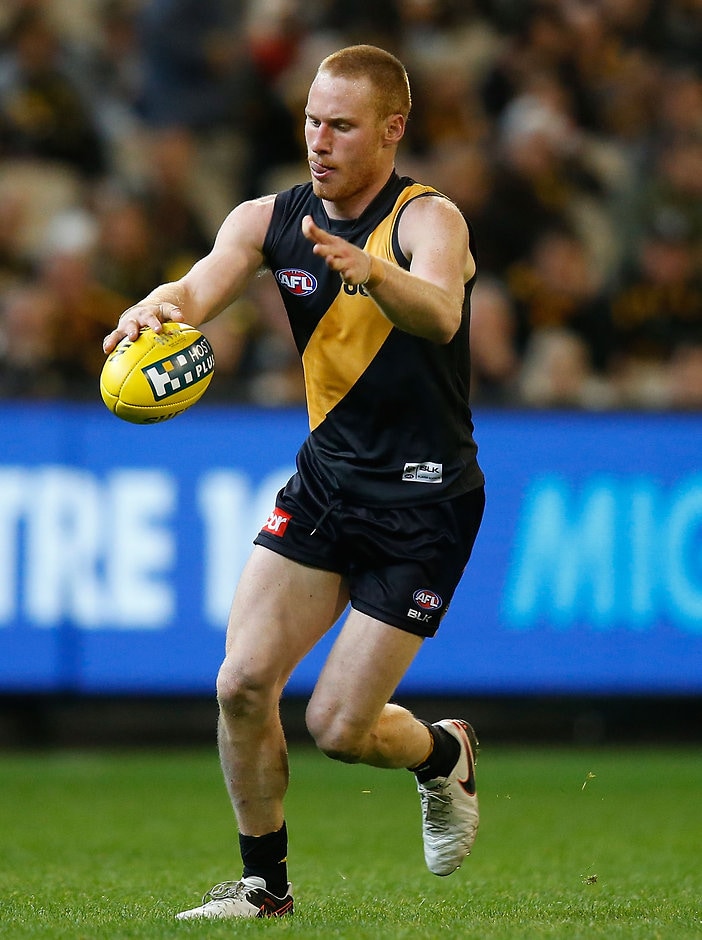AFL 2016 Rd 07 - Richmond v Hawthorn MELBOURNE, AUSTRALIA - MAY 6: Nick Vlastuin of the Tigers in action during the 2016 AFL Round 07 match between the Richmond Tigers and the Hawthorn Hawks at the Melbourne Cricket Ground, Melbourne on May 6, 2016. (Photo by Justine Walker/AFL Media)